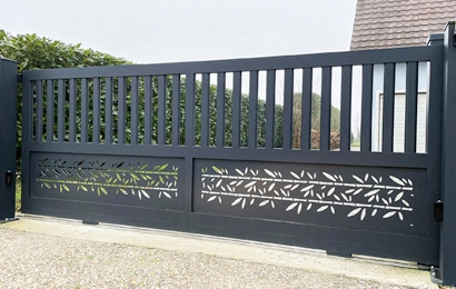 Fabricant de portails aluminium avec barreaux